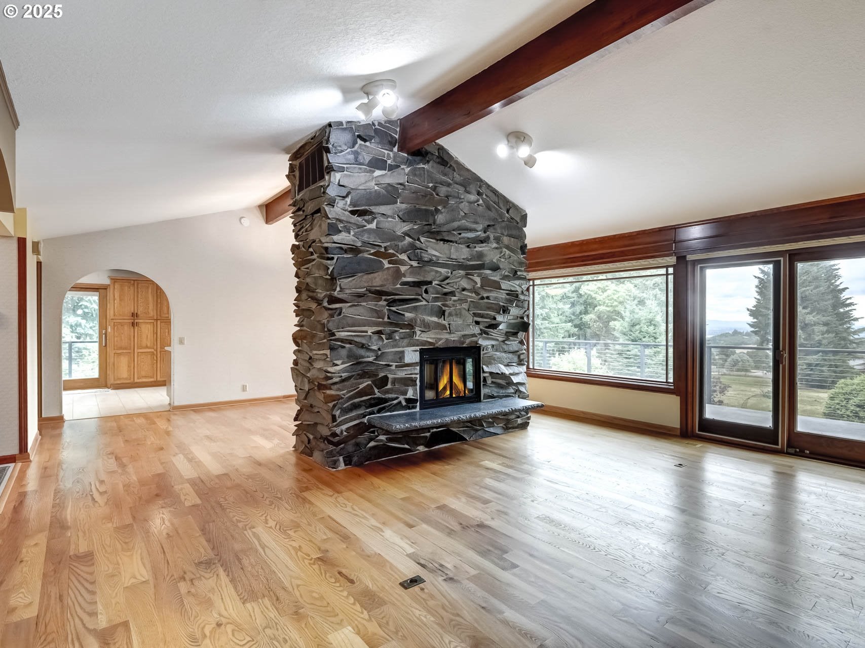 Cornelius, Oregon, 97113, United States, 3 Bedrooms Bedrooms, ,3 BathroomsBathrooms,Residential,Active,1877848