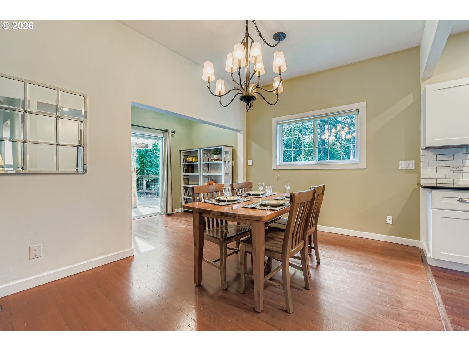 Milwaukie, Oregon, 97267, United States, 5 Bedrooms Bedrooms, ,4 BathroomsBathrooms,Residential,Active,2044550