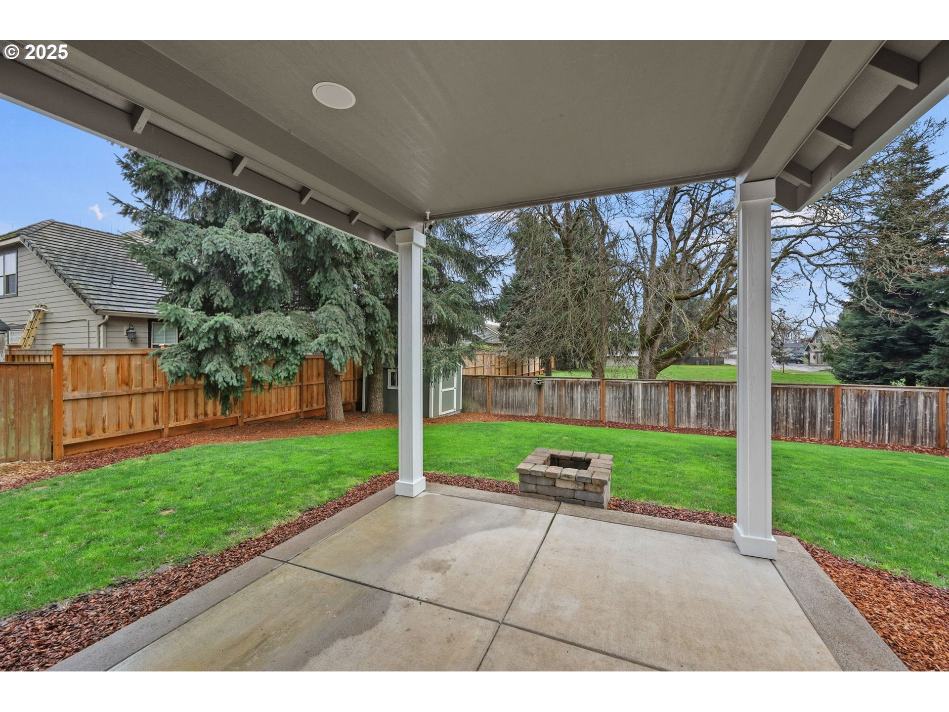 Eugene, Oregon, 97408, United States, 5 Bedrooms Bedrooms, ,3 BathroomsBathrooms,Residential,Active,2007072