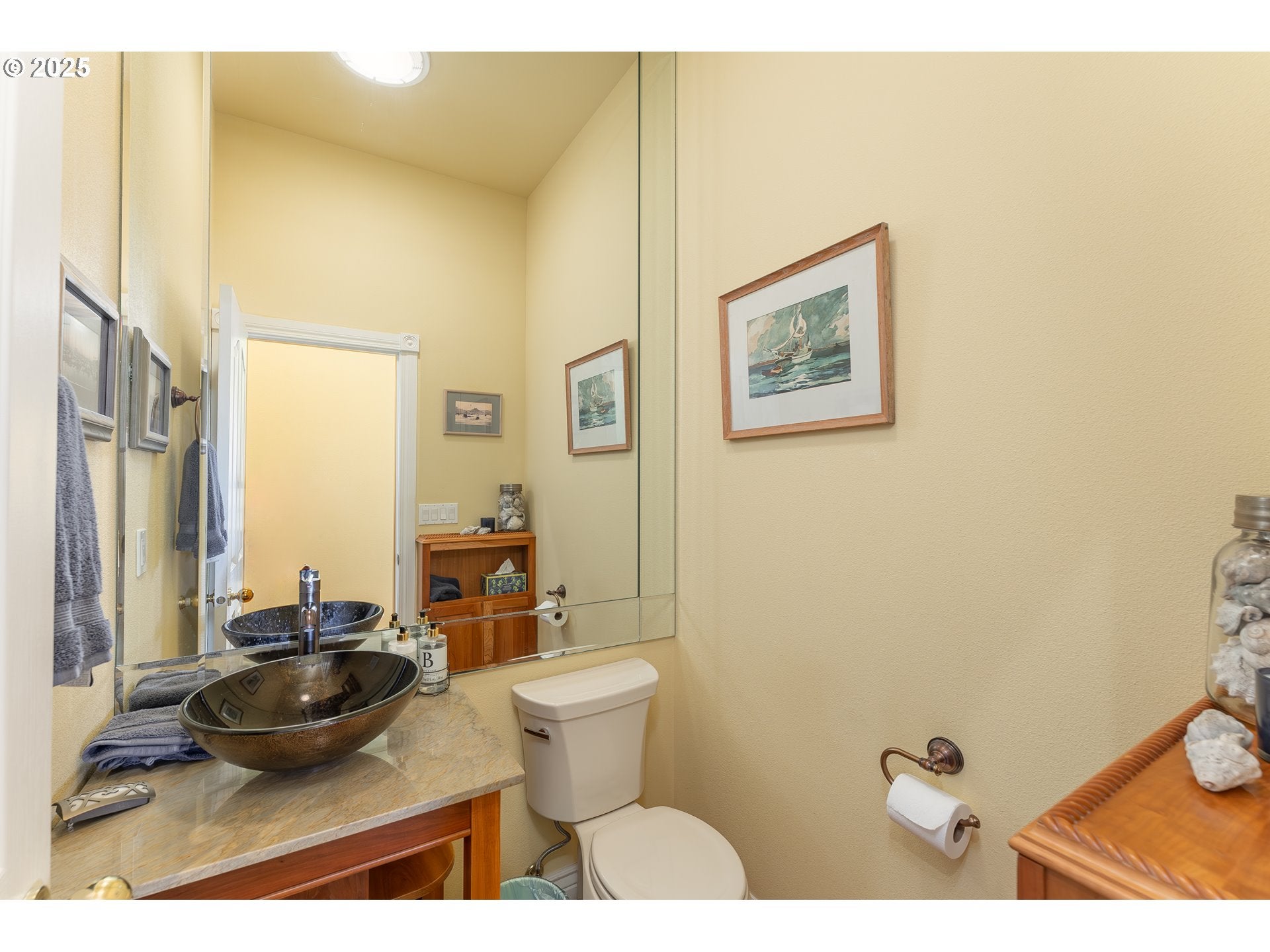 Roseburg, Oregon, 97471, United States, 4 Bedrooms Bedrooms, ,4 BathroomsBathrooms,Residential,Active,1800177