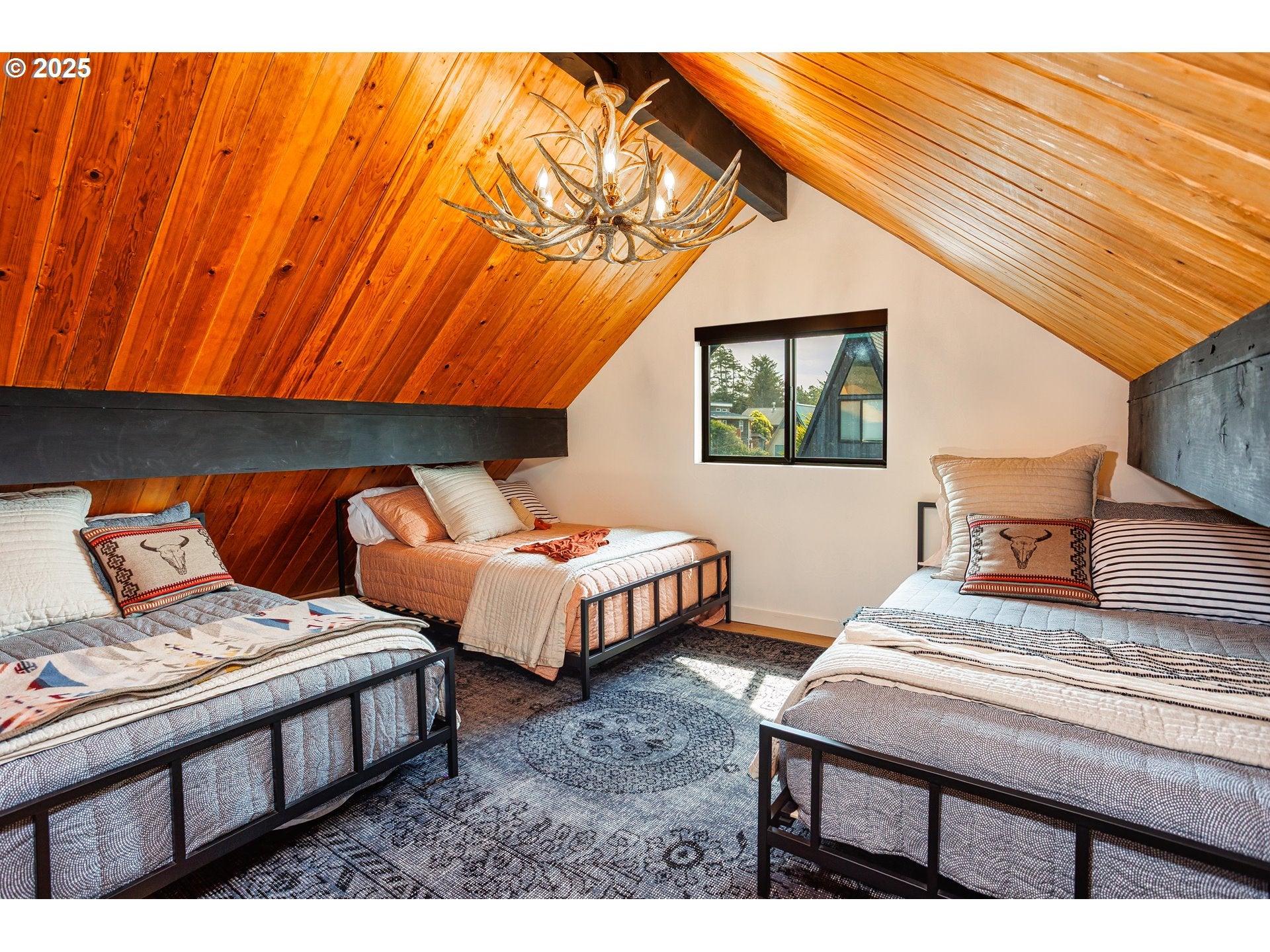 Manzanita, Oregon, 97130, United States, 2 Bedrooms Bedrooms, ,1 BathroomBathrooms,Residential,Active,1936622