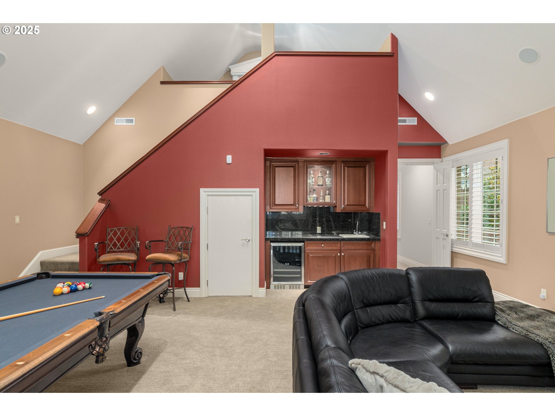 Portland, Oregon, 97229, United States, 5 Bedrooms Bedrooms, ,6 BathroomsBathrooms,Residential,Active,1894169