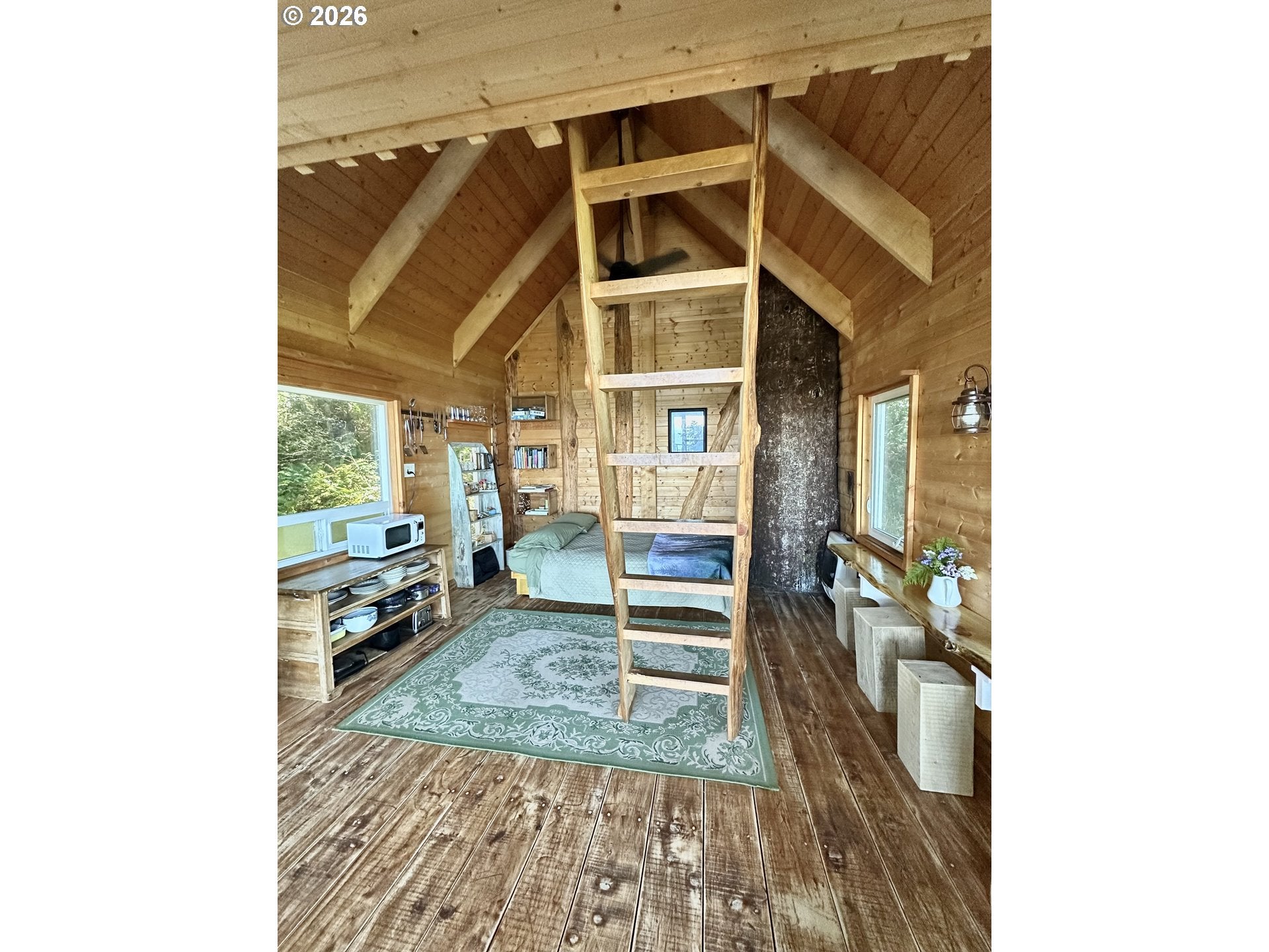 Gold Beach, Oregon, 97444, United States, 3 Bedrooms Bedrooms, ,2 BathroomsBathrooms,Residential,Active,2011203