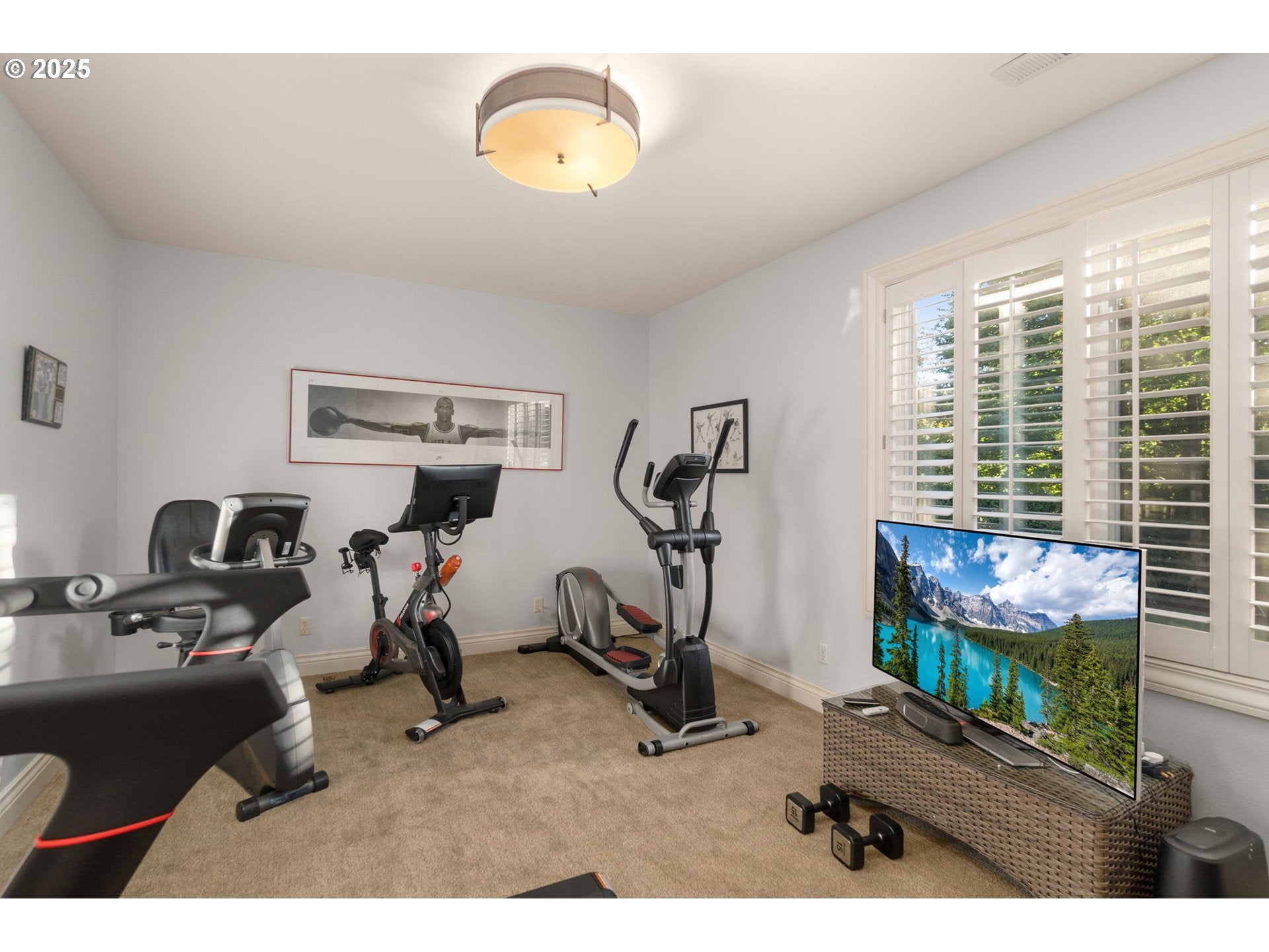 Portland, Oregon, 97229, United States, 5 Bedrooms Bedrooms, ,6 BathroomsBathrooms,Residential,Active,1894169