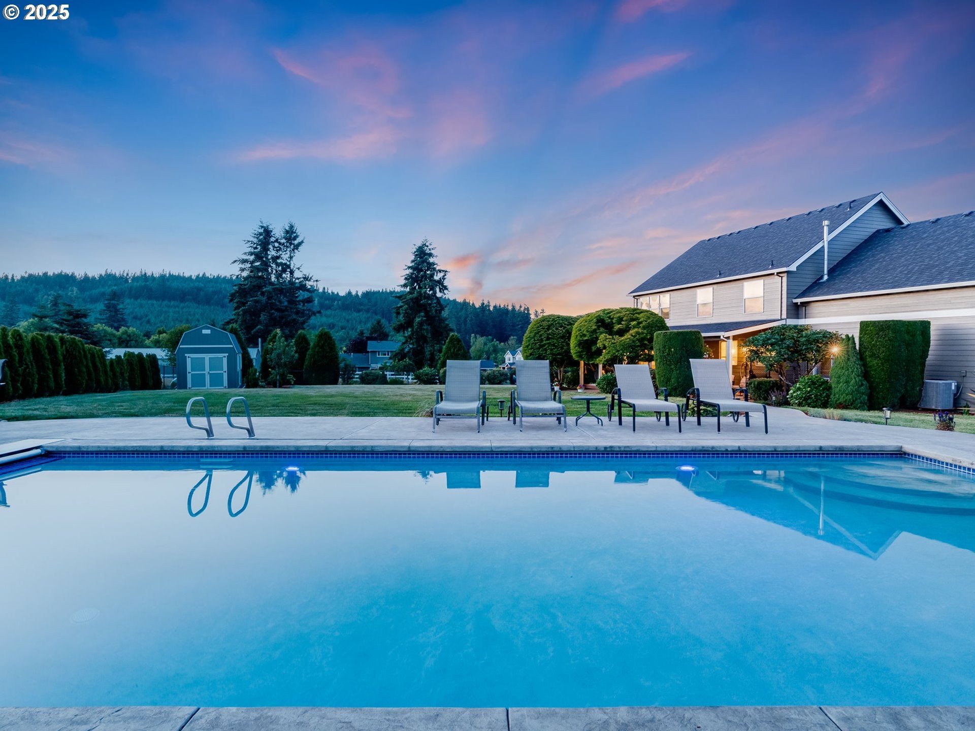 Oregon City, Oregon, 97045, United States, 4 Bedrooms Bedrooms, ,3 BathroomsBathrooms,Residential,Active,1886829