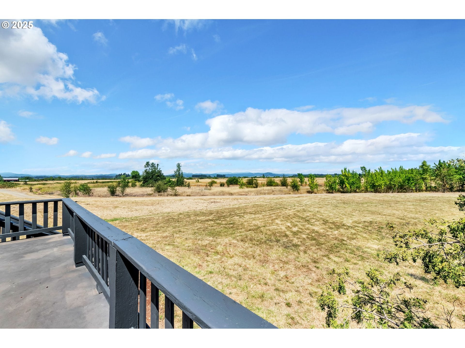 Eugene, Oregon, 97402, United States, 3 Bedrooms Bedrooms, ,3 BathroomsBathrooms,Residential,Active,1900212