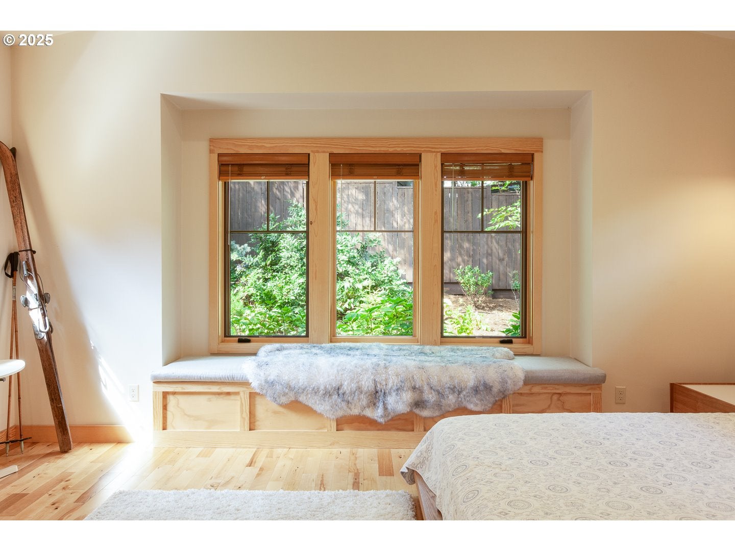 Hood River, Oregon, 97031, United States, 3 Bedrooms Bedrooms, ,3 BathroomsBathrooms,Residential,Active,1927664