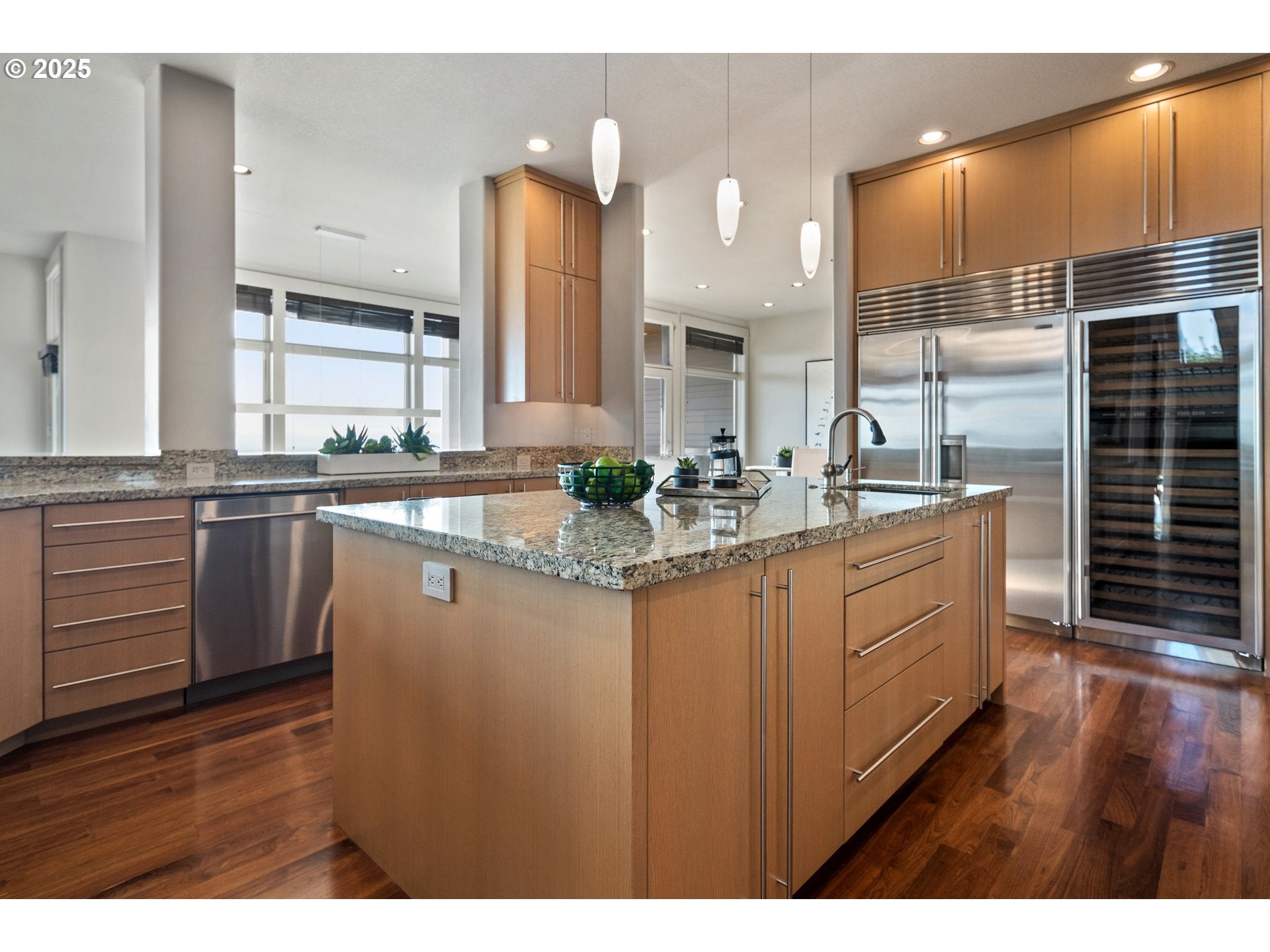 Portland, Oregon, 97229, United States, 4 Bedrooms Bedrooms, ,4 BathroomsBathrooms,Residential,Active,1945335