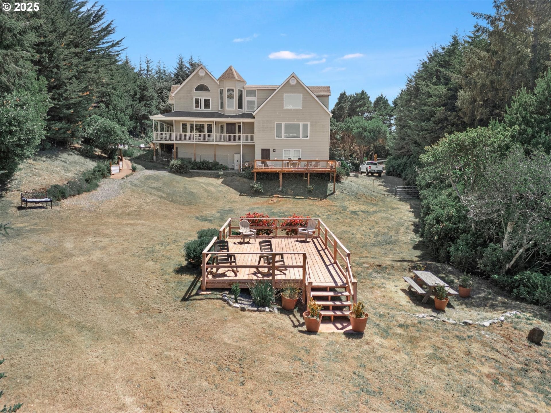 Gold Beach, Oregon, 97444, United States, 4 Bedrooms Bedrooms, ,5 BathroomsBathrooms,Residential,Active,1899243