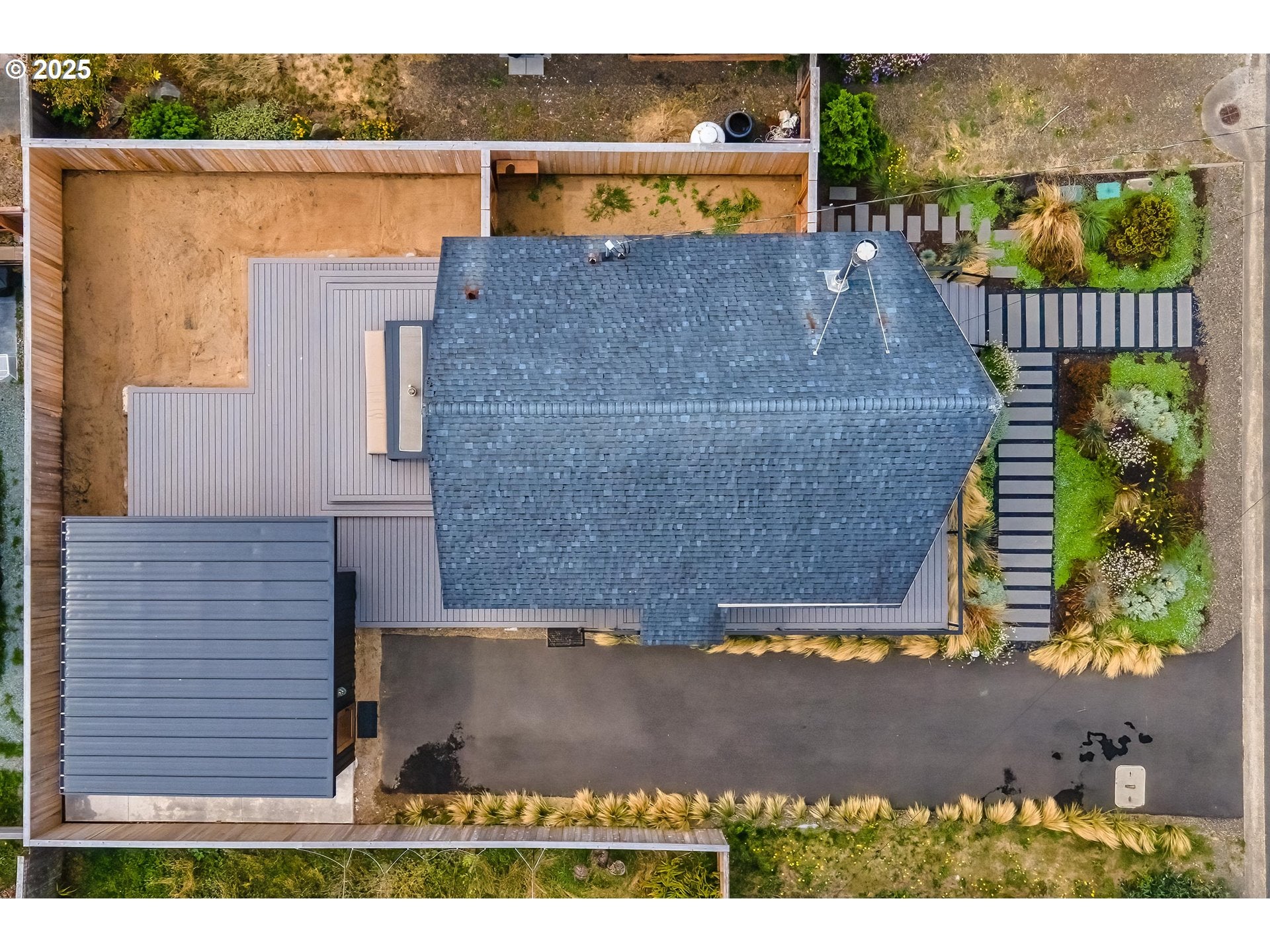 Manzanita, Oregon, 97130, United States, 2 Bedrooms Bedrooms, ,1 BathroomBathrooms,Residential,Active,1936622