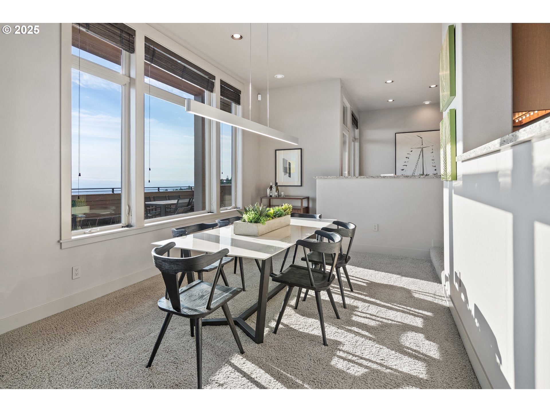 Portland, Oregon, 97229, United States, 4 Bedrooms Bedrooms, ,4 BathroomsBathrooms,Residential,Active,1945335