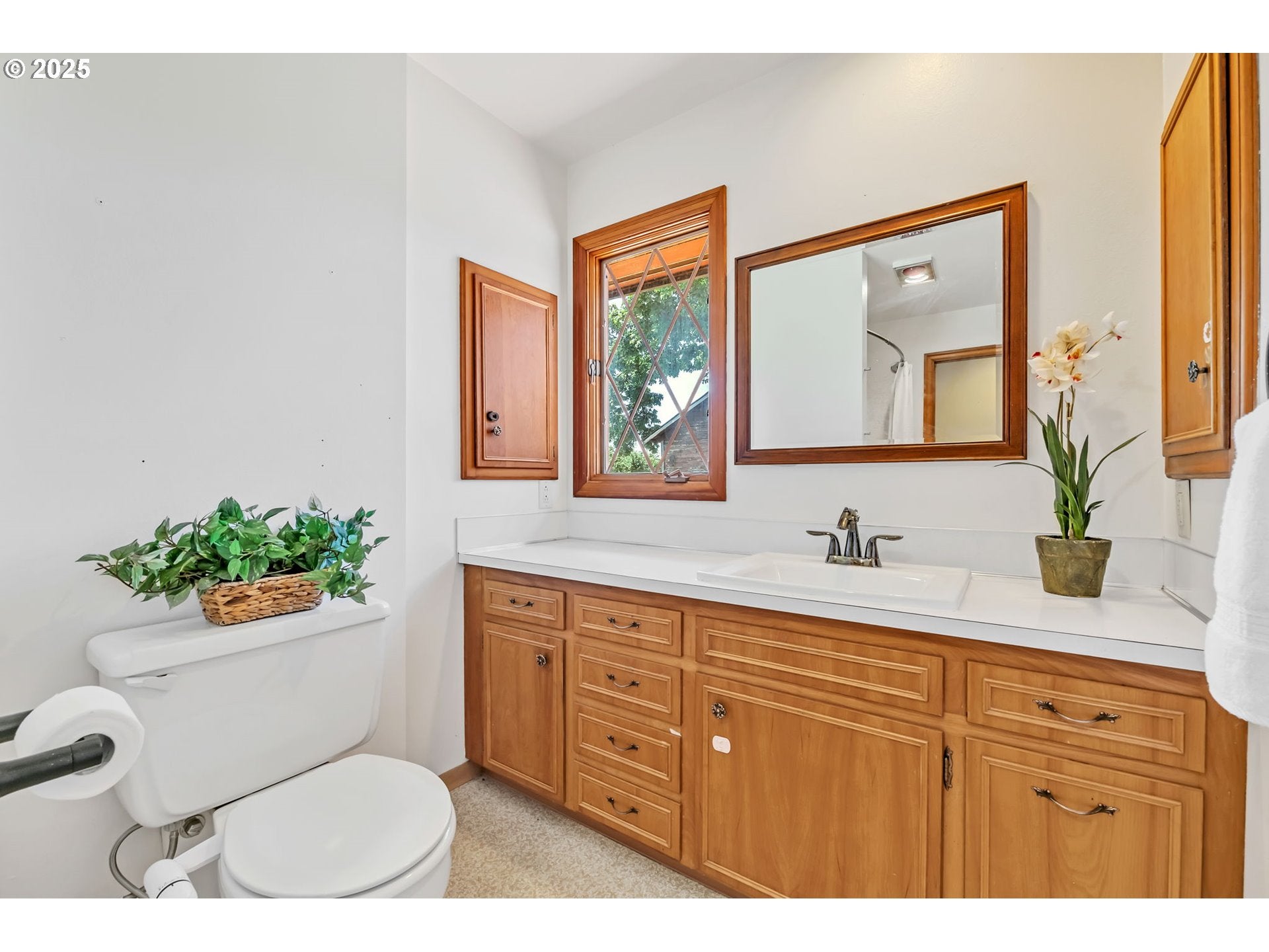 Creswell, Oregon, 97426, United States, 3 Bedrooms Bedrooms, ,3 BathroomsBathrooms,Residential,Active,1888984