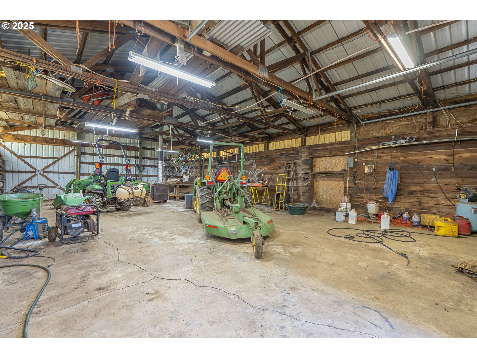 Mcminnville, Oregon, 97128, United States, 4 Bedrooms Bedrooms, ,3 BathroomsBathrooms,Residential,Active,1853796