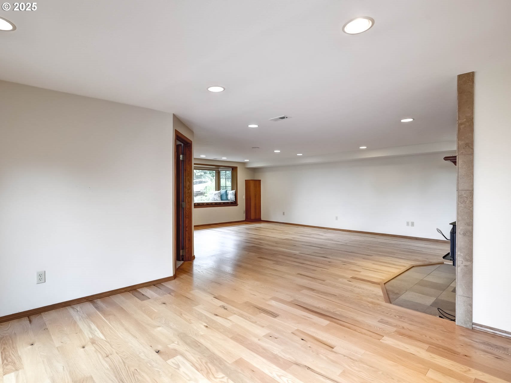 Cornelius, Oregon, 97113, United States, 3 Bedrooms Bedrooms, ,3 BathroomsBathrooms,Residential,Active,1877848