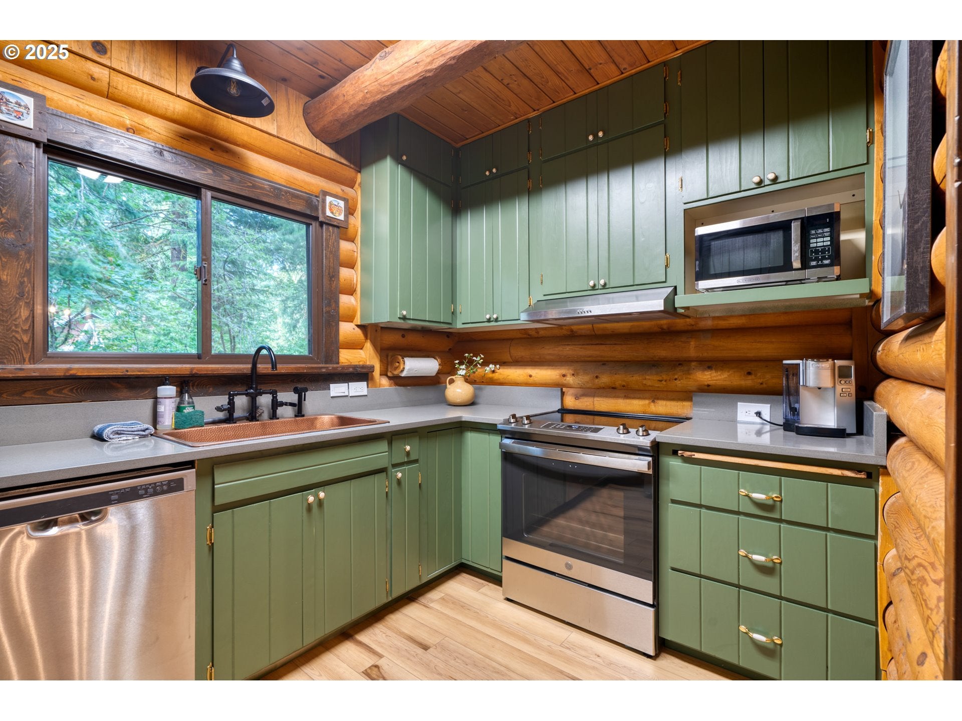 Welches, Oregon, 97067, United States, ,4 BathroomsBathrooms,Residential,Active,1764882