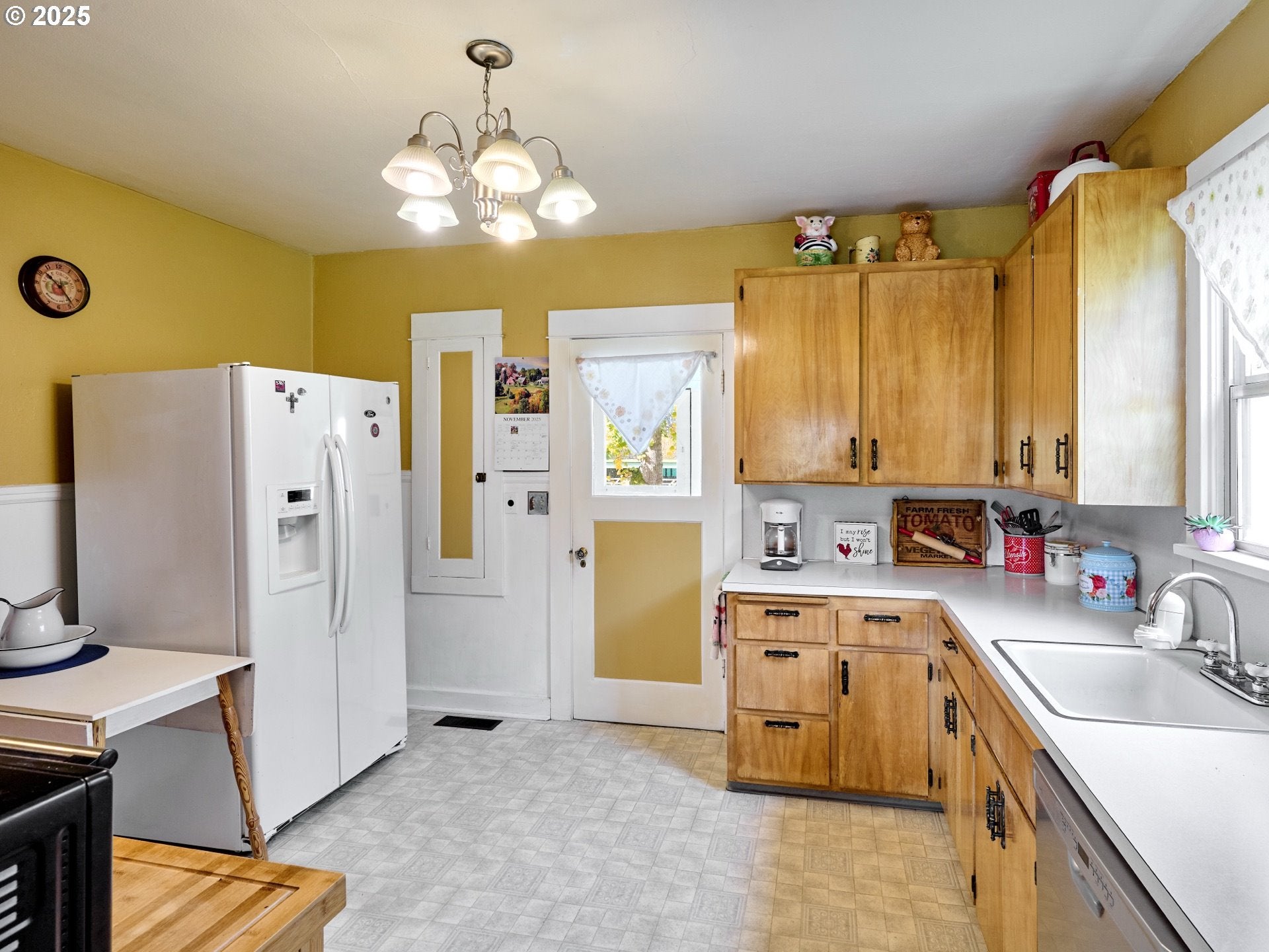 Molalla, Oregon, 97038, United States, 3 Bedrooms Bedrooms, ,2 BathroomsBathrooms,Residential,Active,1988718