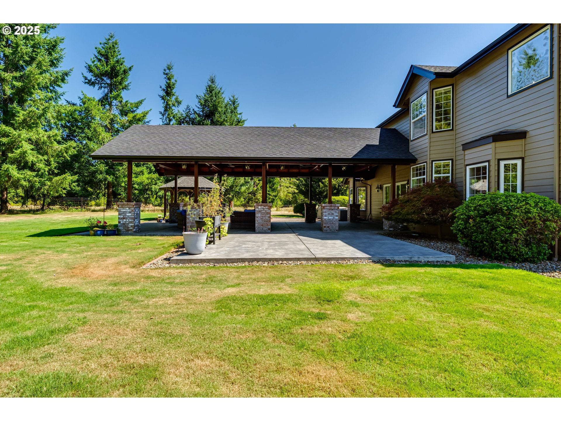 Springfield, Oregon, 97478, United States, 4 Bedrooms Bedrooms, ,3 BathroomsBathrooms,Residential,Active,1904190