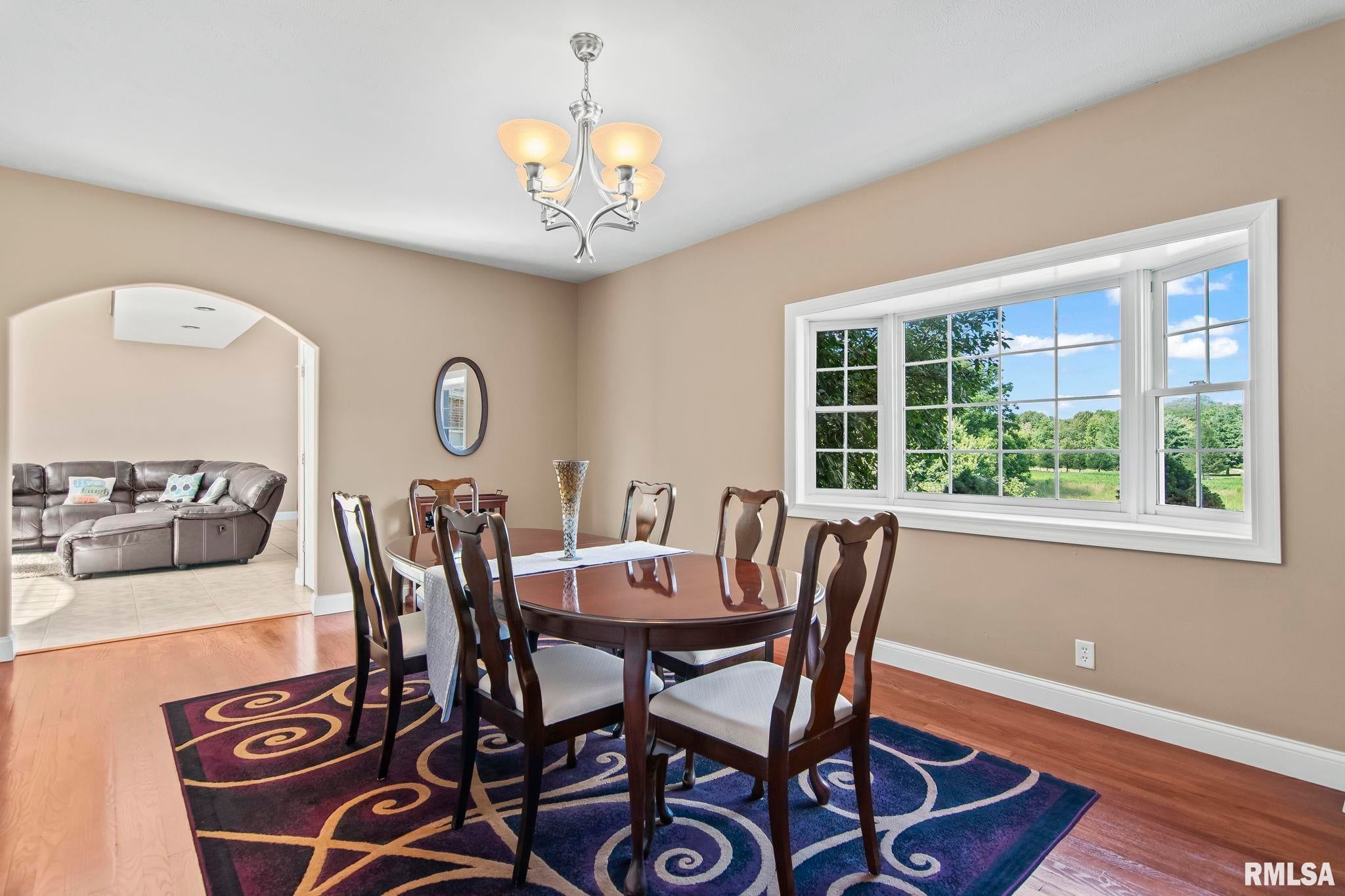 Athens, Illinois, 62613, United States, 5 Bedrooms Bedrooms, ,7 BathroomsBathrooms,Residential,Active,1898238