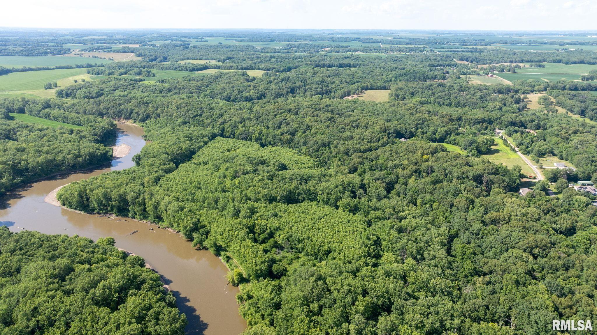 Athens, Illinois, 62613, United States, 5 Bedrooms Bedrooms, ,7 BathroomsBathrooms,Residential,Active,1898238