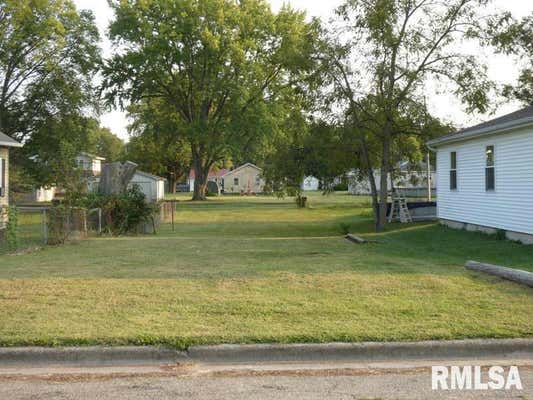 531 10TH ST, LINCOLN, IL 62656, photo 2 of 9