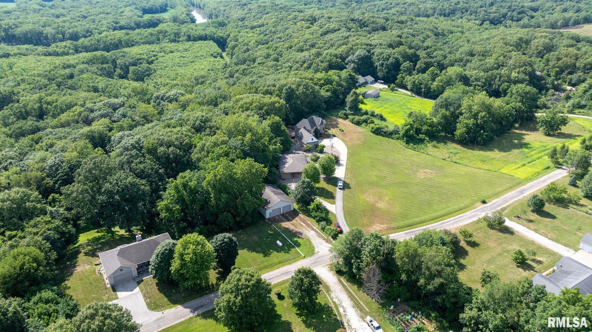 Athens, Illinois, 62613, United States, 5 Bedrooms Bedrooms, ,7 BathroomsBathrooms,Residential,Active,1898238