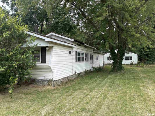 905 W WEBSTER ST, BENTON, IL 62812 - Image 1