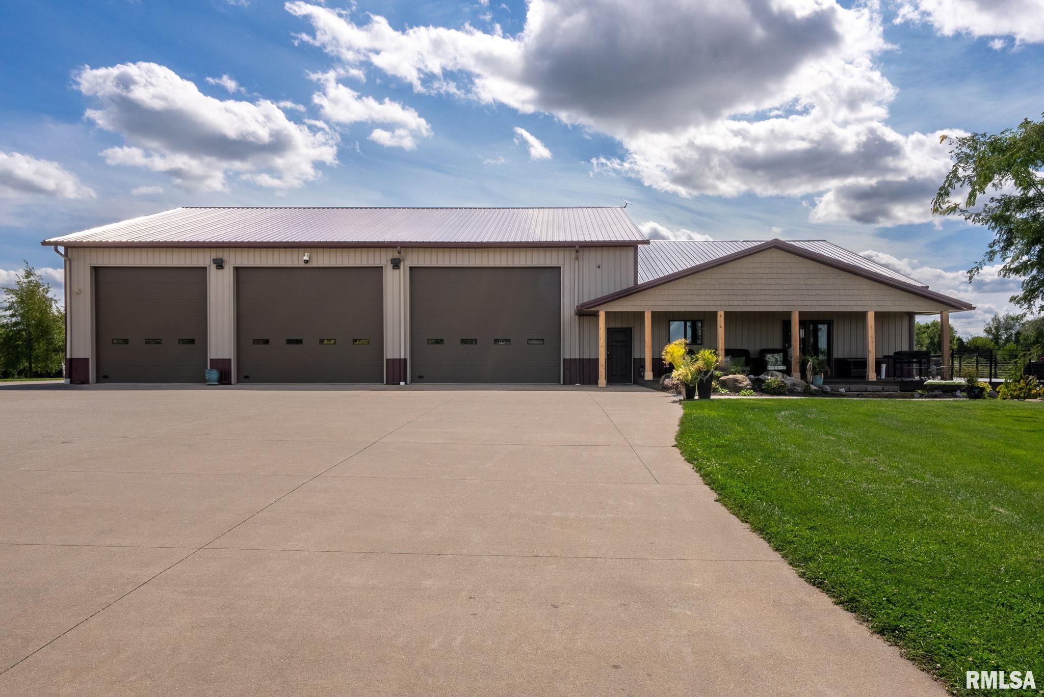 Geneseo, Illinois, 61254, United States, 3 Bedrooms Bedrooms, ,3 BathroomsBathrooms,Residential,Active,1945080
