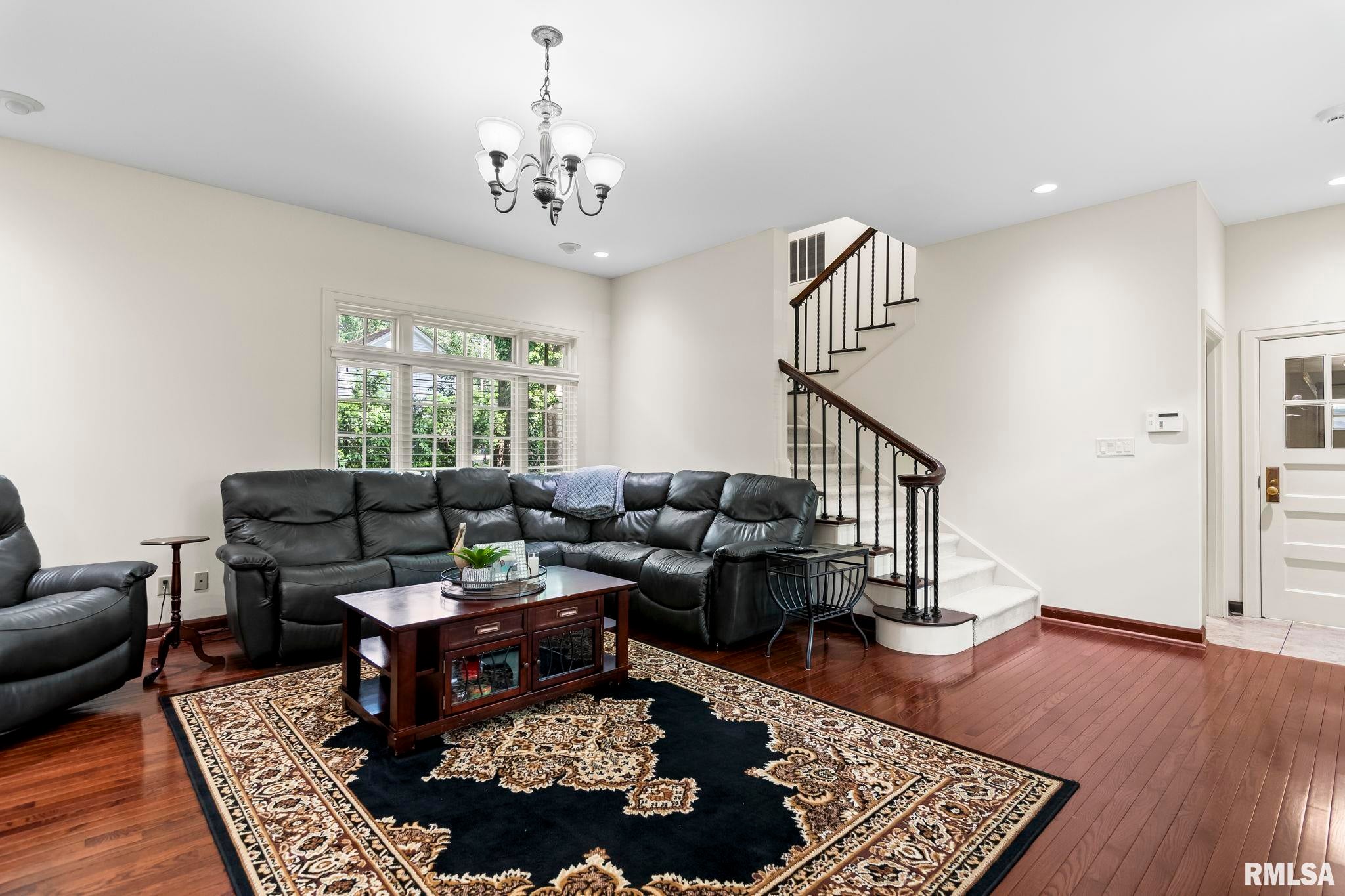Springfield, Illinois, 62704, United States, 6 Bedrooms Bedrooms, ,7 BathroomsBathrooms,Residential,Active,1820370