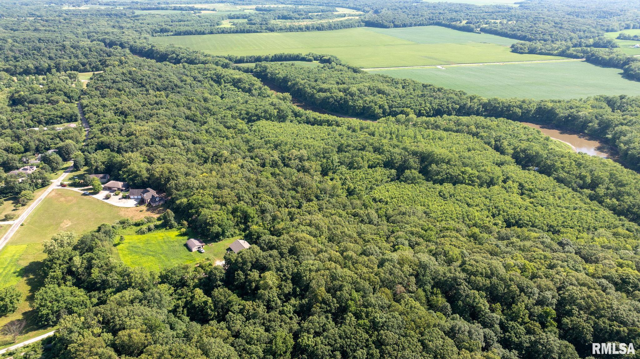 Athens, Illinois, 62613, United States, 5 Bedrooms Bedrooms, ,7 BathroomsBathrooms,Residential,Active,1898238