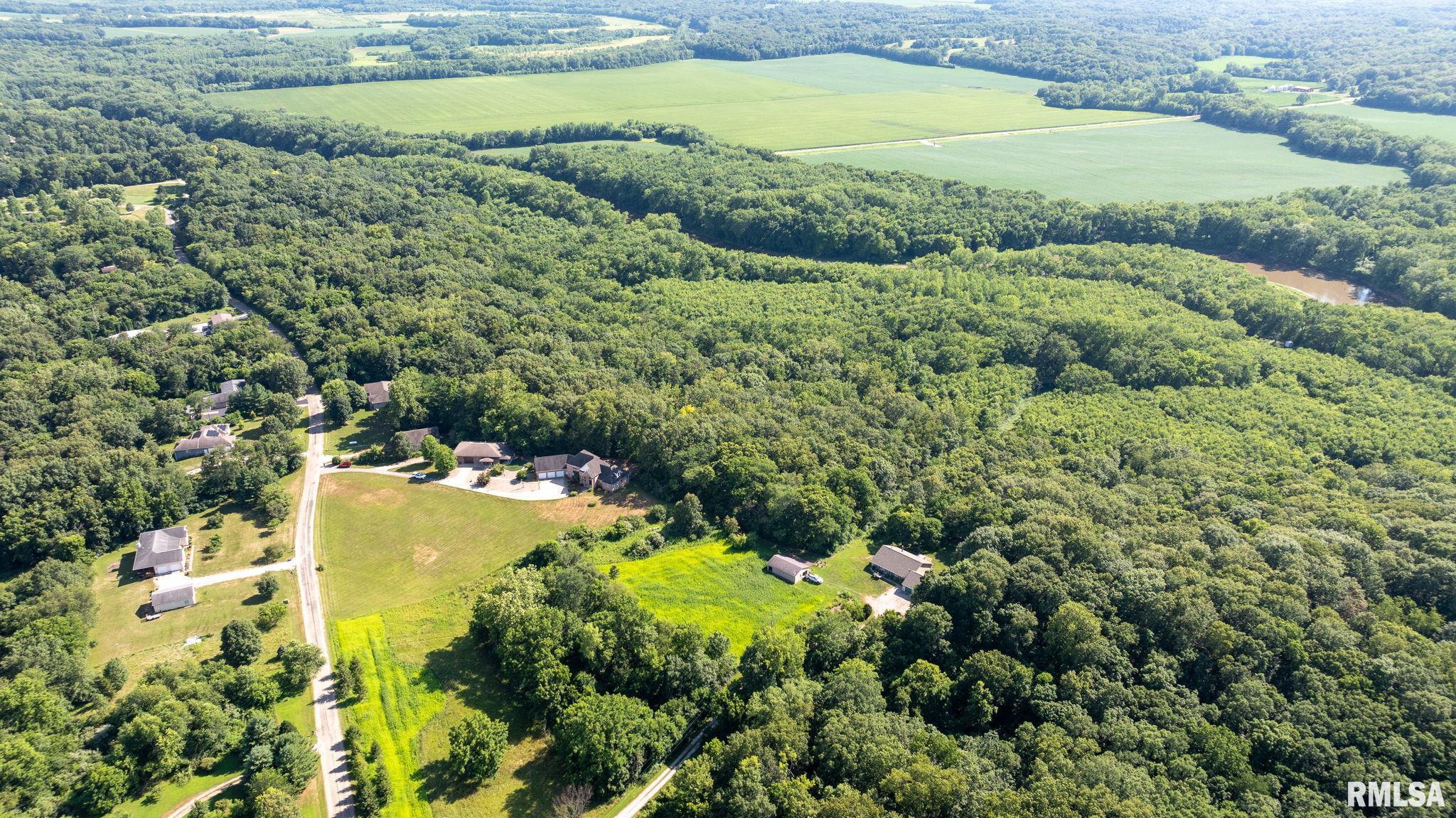 Athens, Illinois, 62613, United States, 5 Bedrooms Bedrooms, ,7 BathroomsBathrooms,Residential,Active,1898238