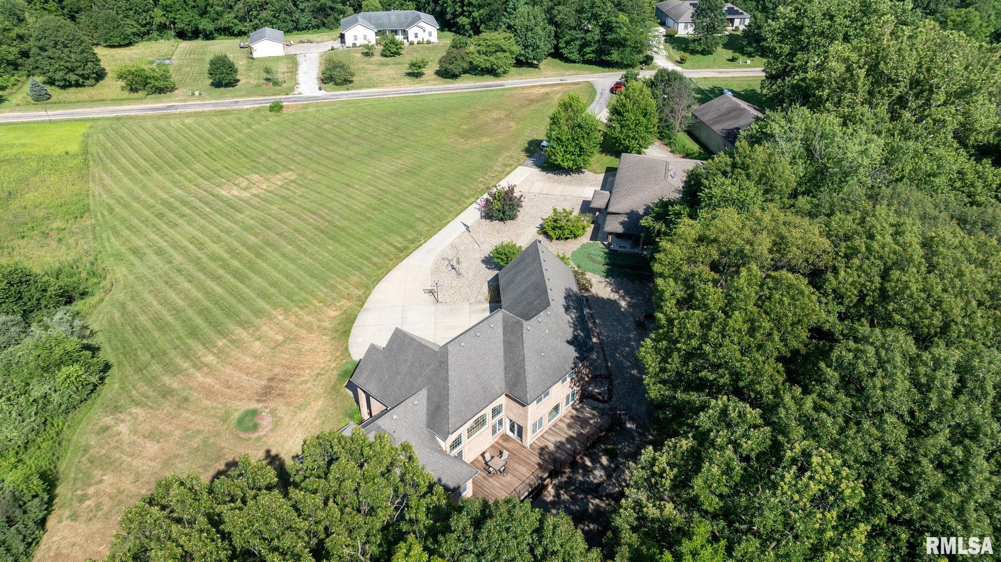 Athens, Illinois, 62613, United States, 5 Bedrooms Bedrooms, ,7 BathroomsBathrooms,Residential,Active,1898238