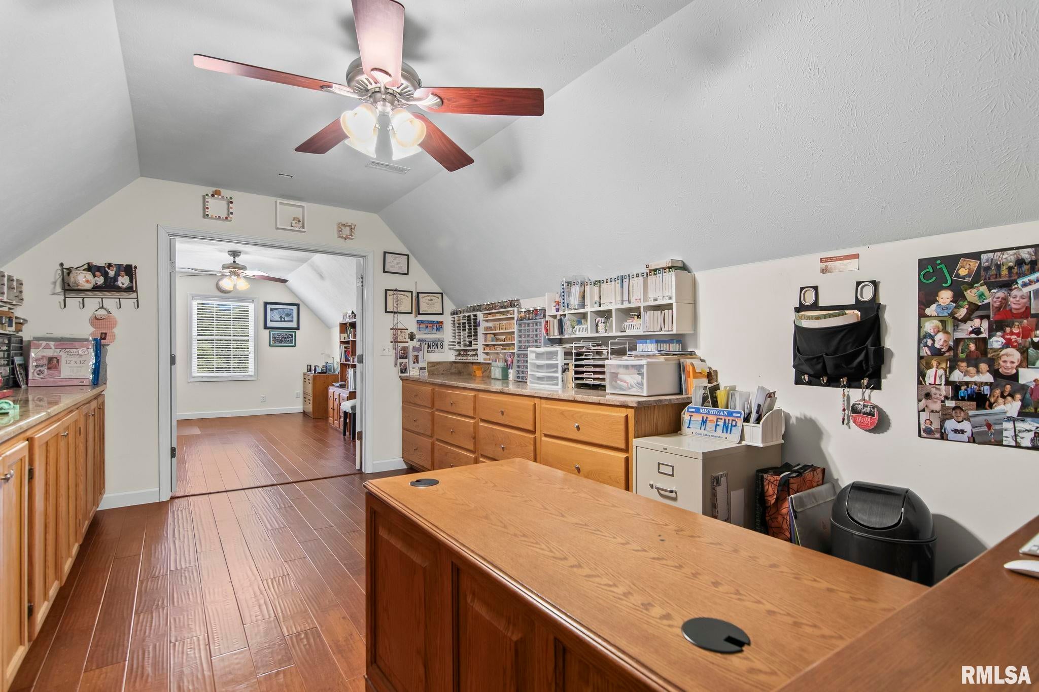 Athens, Illinois, 62613, United States, 5 Bedrooms Bedrooms, ,7 BathroomsBathrooms,Residential,Active,1898238