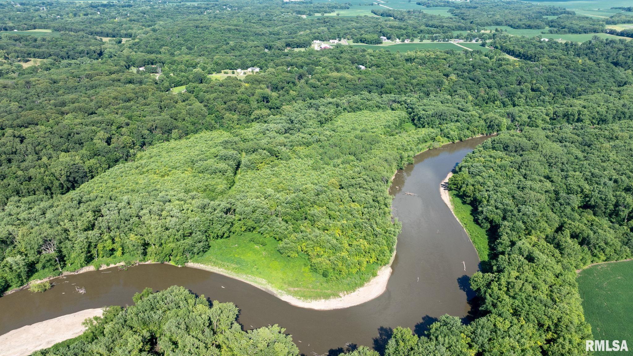 Athens, Illinois, 62613, United States, 5 Bedrooms Bedrooms, ,7 BathroomsBathrooms,Residential,Active,1898238