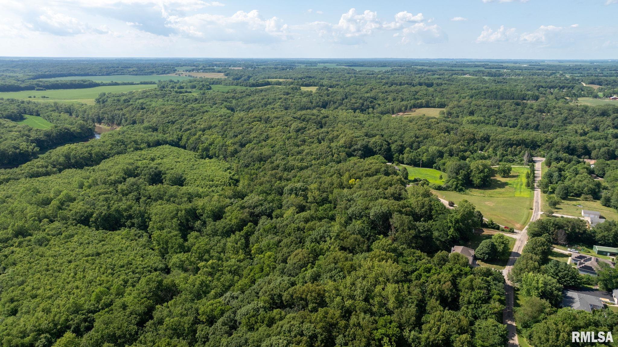 Athens, Illinois, 62613, United States, 5 Bedrooms Bedrooms, ,7 BathroomsBathrooms,Residential,Active,1898238