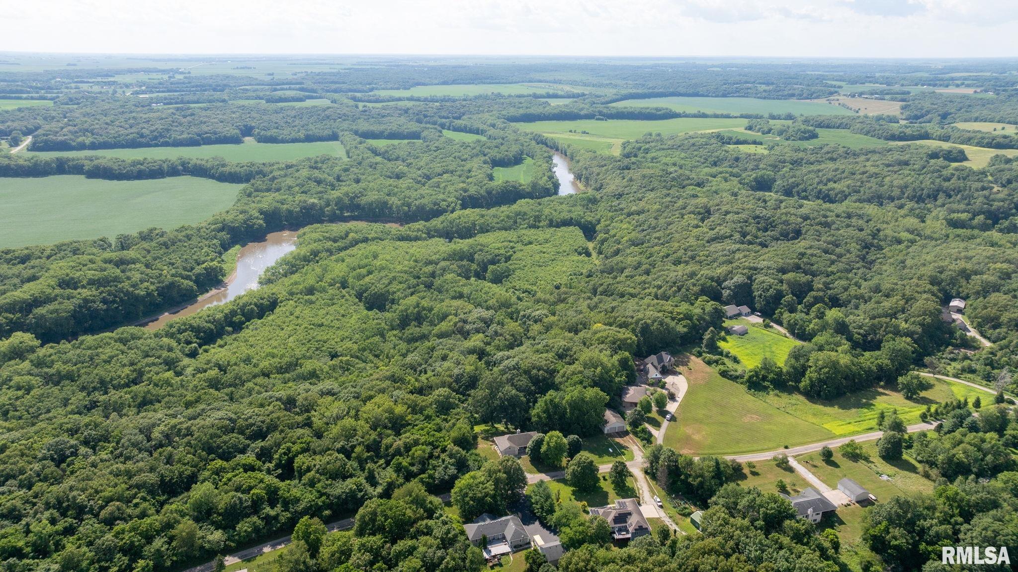 Athens, Illinois, 62613, United States, 5 Bedrooms Bedrooms, ,7 BathroomsBathrooms,Residential,Active,1898238