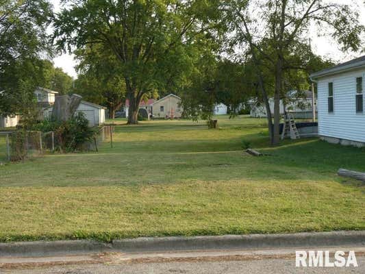 531 10TH ST, LINCOLN, IL 62656, photo 3 of 9