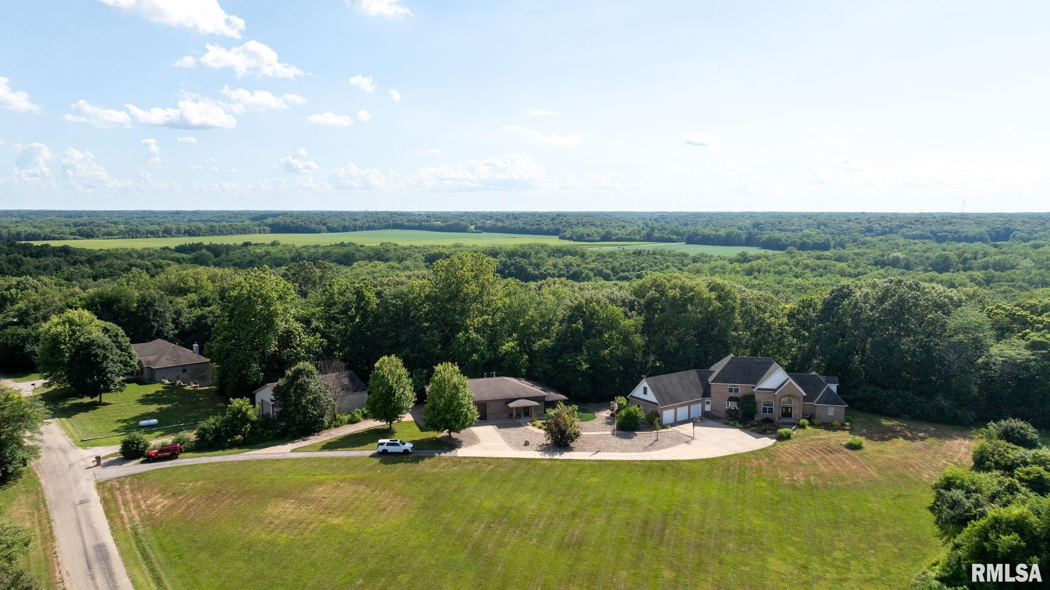 Athens, Illinois, 62613, United States, 5 Bedrooms Bedrooms, ,7 BathroomsBathrooms,Residential,Active,1898238