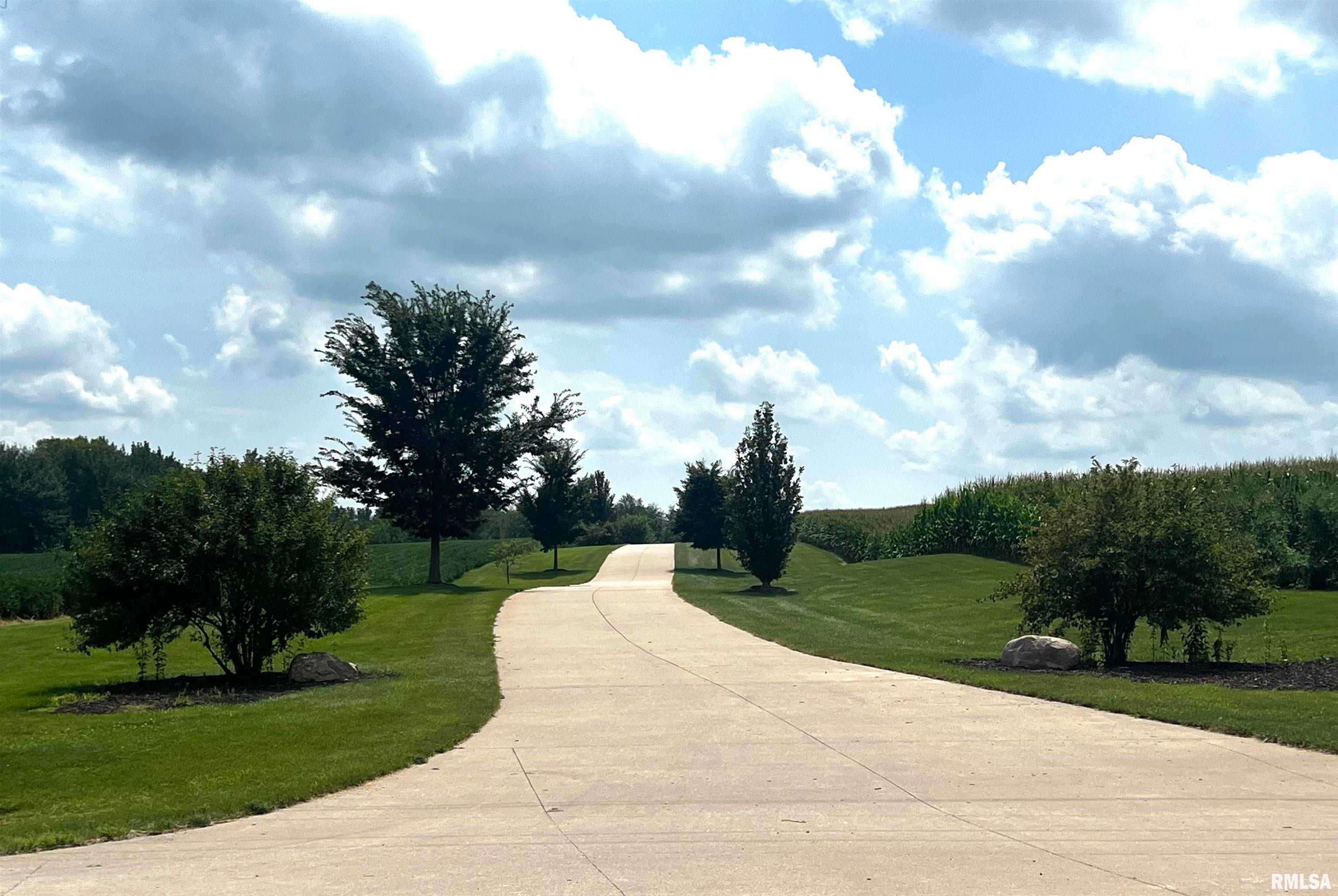 Geneseo, Illinois, 61254, United States, 3 Bedrooms Bedrooms, ,3 BathroomsBathrooms,Residential,Active,1945080