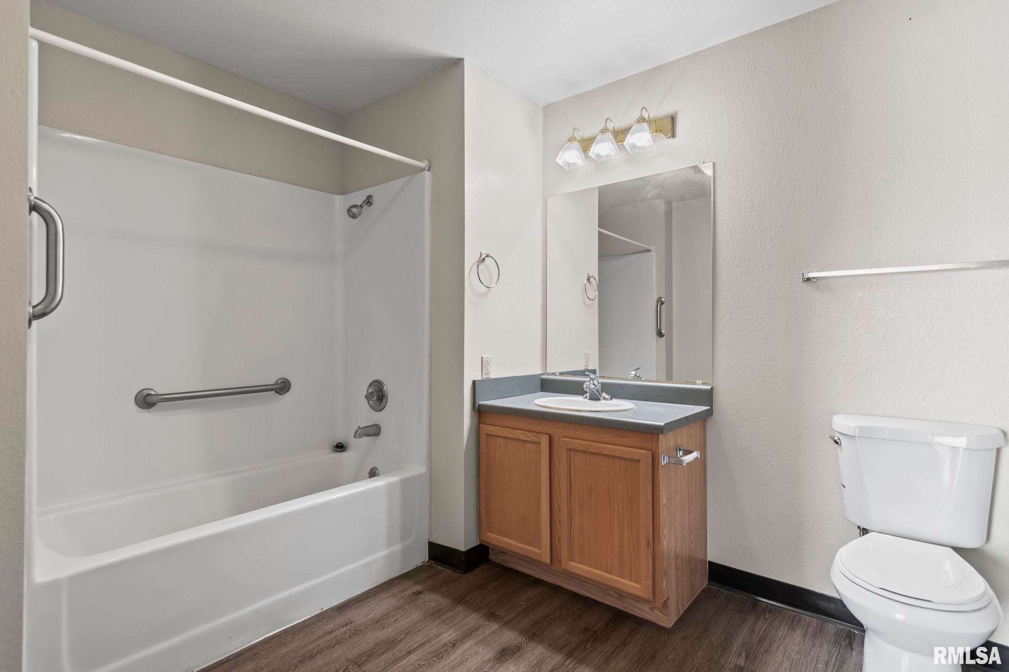 Chatham, Illinois, 62629, United States, ,Residential,Contingent,1788474