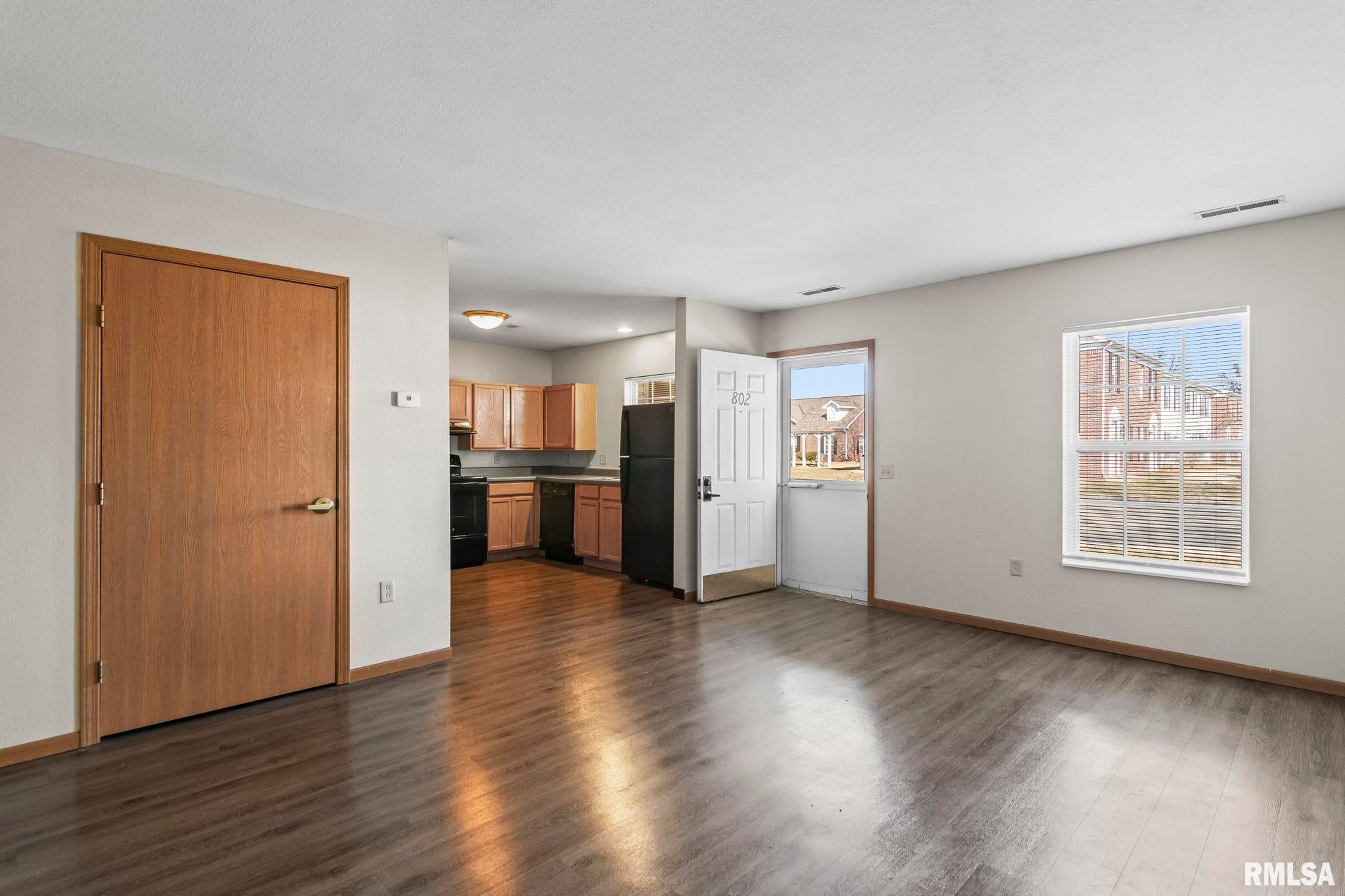 Chatham, Illinois, 62629, United States, ,Residential,Contingent,1788474