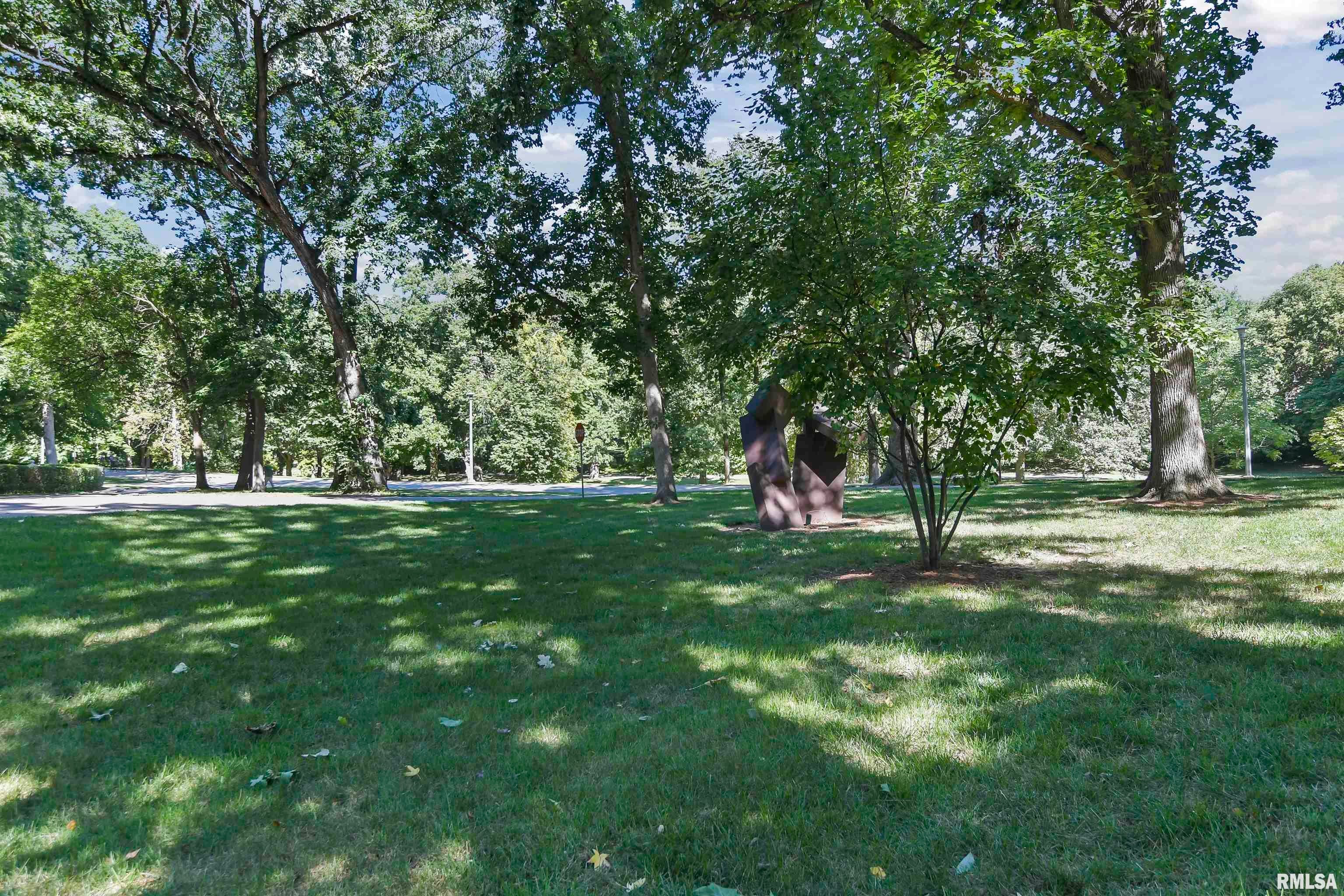 Springfield, Illinois, 62704, United States, 6 Bedrooms Bedrooms, ,7 BathroomsBathrooms,Residential,Active,1820370