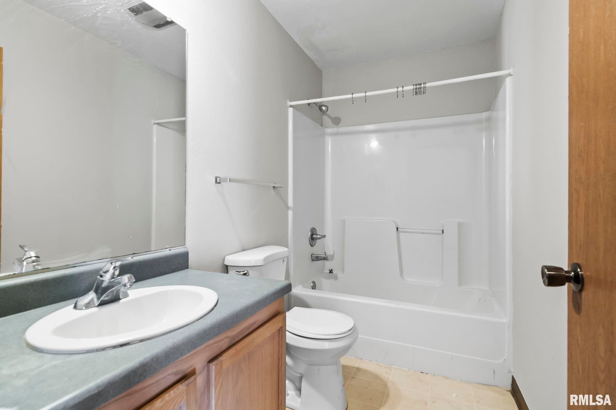 Chatham, Illinois, 62629, United States, ,Residential,Contingent,1788474