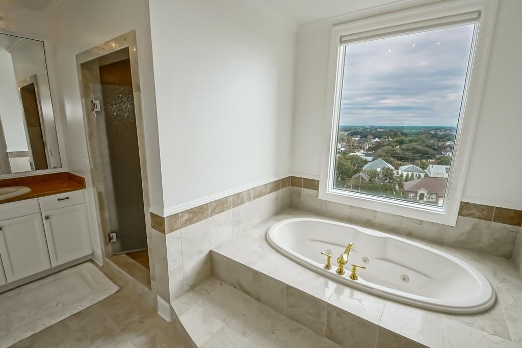 New Orleans, Louisiana, 70124, United States, 2 Bedrooms Bedrooms, ,3 BathroomsBathrooms,Residential,Active,2008338