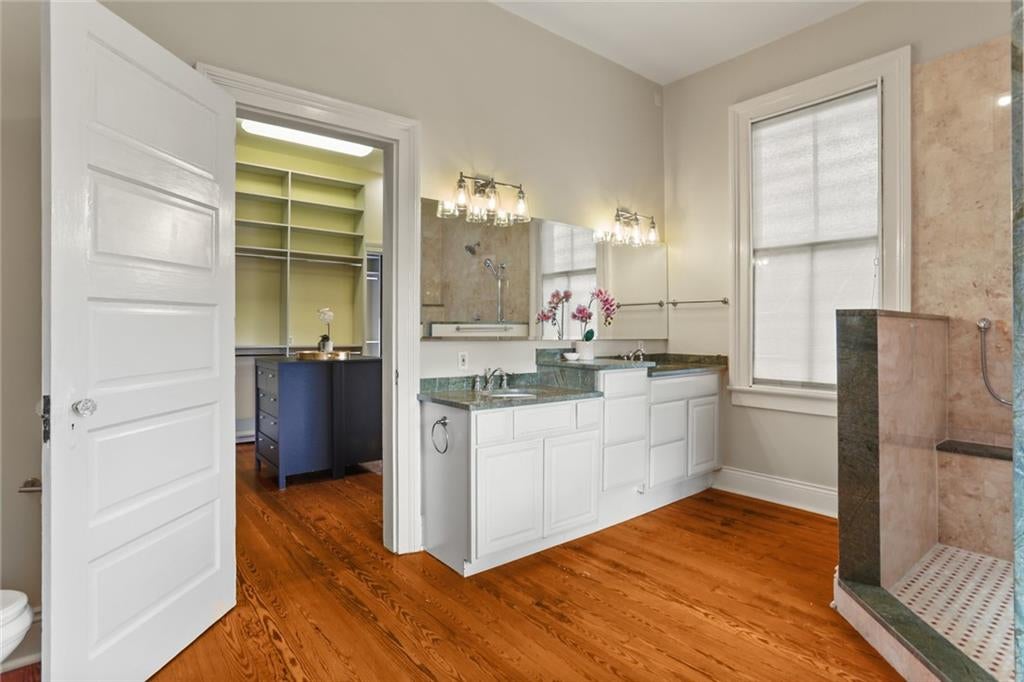 New Orleans, Louisiana, 70119, United States, 6 Bedrooms Bedrooms, ,6 BathroomsBathrooms,Residential,Active,1959548