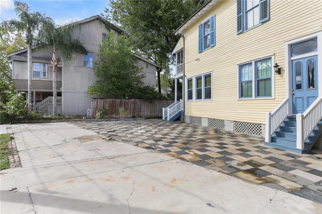 New Orleans, Louisiana, 70119, United States, 6 Bedrooms Bedrooms, ,6 BathroomsBathrooms,Residential,Active,1959548