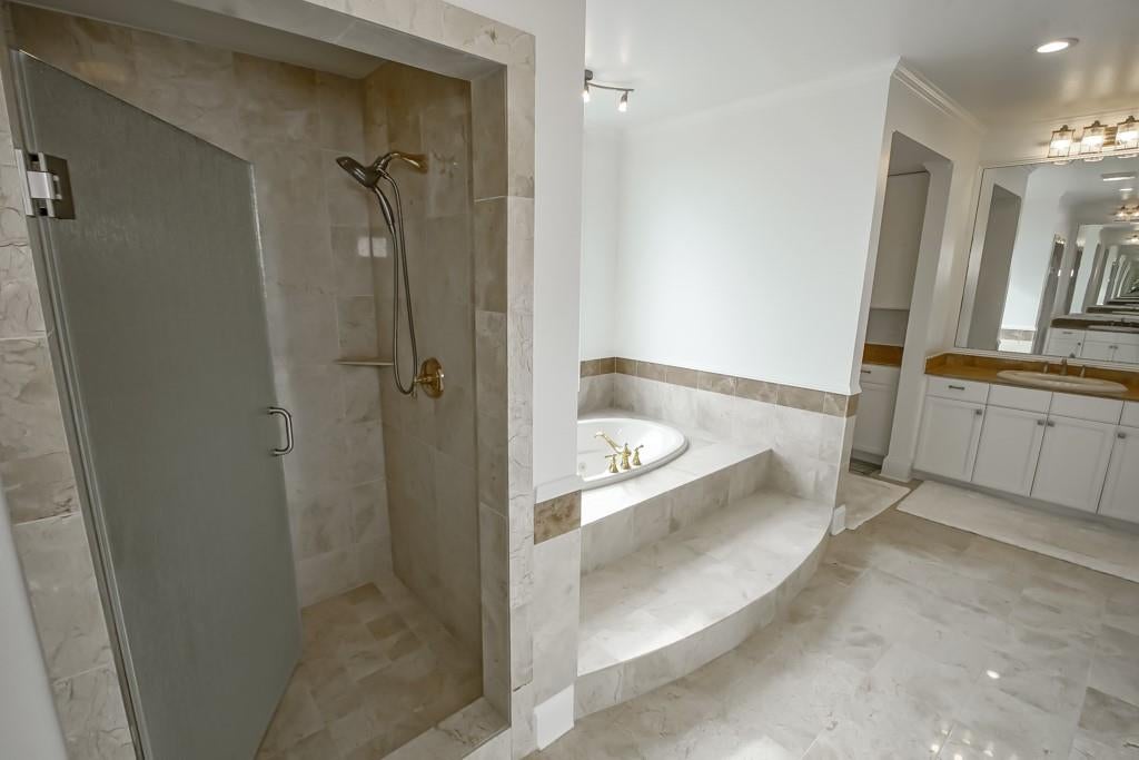 New Orleans, Louisiana, 70124, United States, 2 Bedrooms Bedrooms, ,3 BathroomsBathrooms,Residential,Active,2008338