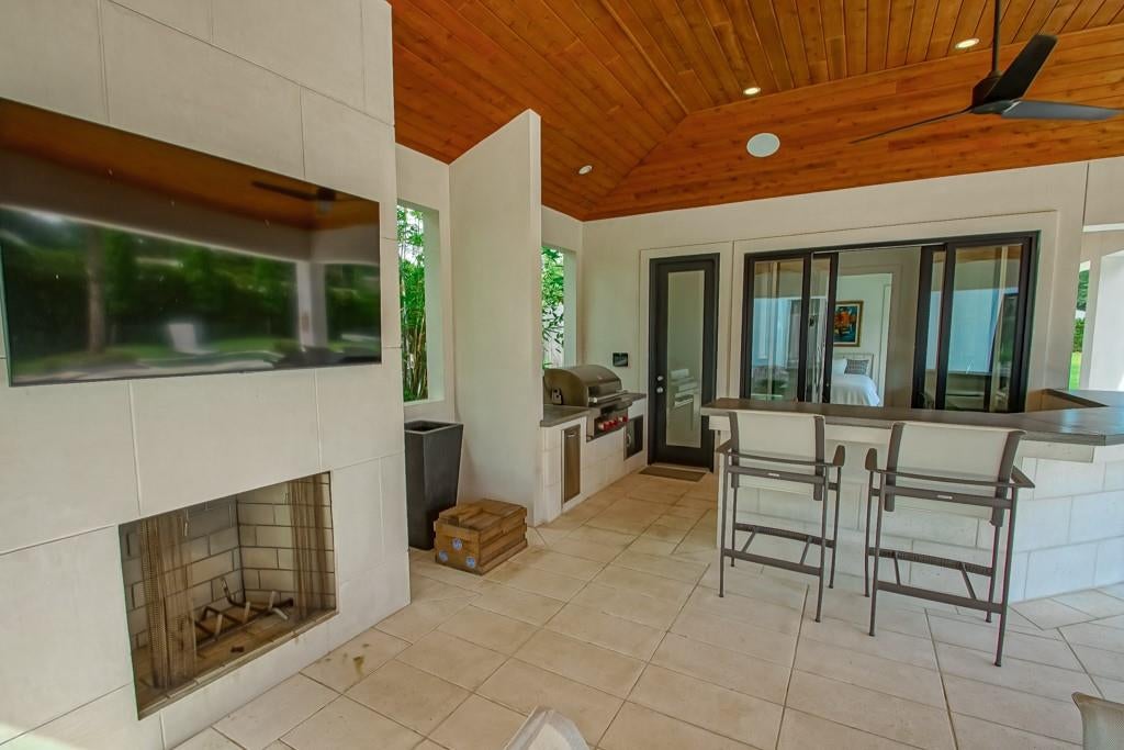 River Ridge, Louisiana, 70123, United States, 5 Bedrooms Bedrooms, ,4 BathroomsBathrooms,Residential,Active,1953285