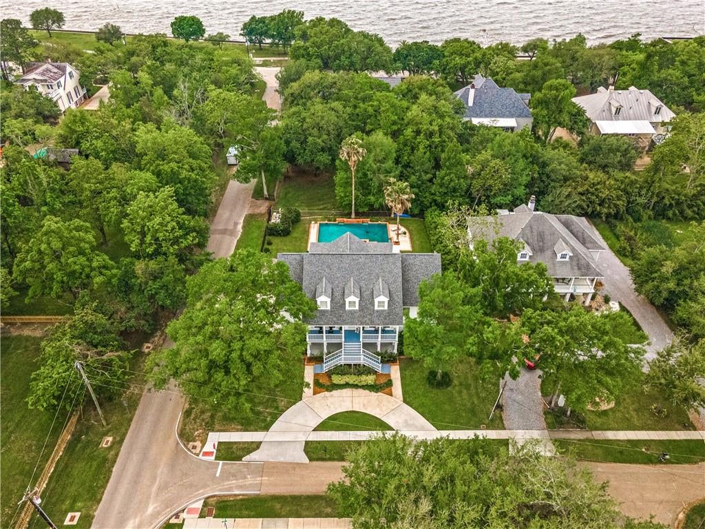 Mandeville, Louisiana, 70448, United States, 4 Bedrooms Bedrooms, ,5 BathroomsBathrooms,Residential,Active,1941106