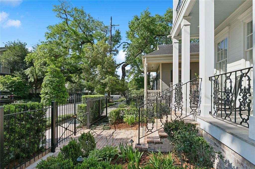 New Orleans, Louisiana, 70118, United States, 4 Bedrooms Bedrooms, ,4 BathroomsBathrooms,Residential,Active,2008307