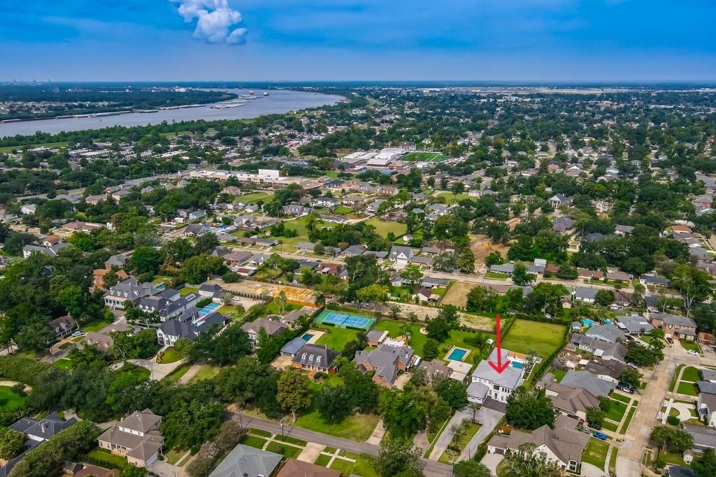 River Ridge, Louisiana, 70123, United States, 5 Bedrooms Bedrooms, ,4 BathroomsBathrooms,Residential,Active,1953285